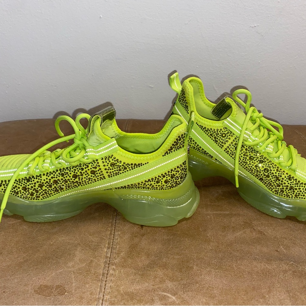 Steve Madden lime Maxima sneakers - Picture 8 of 8